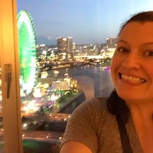 Meet your Posher, Eva